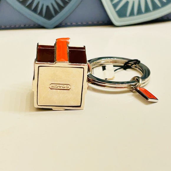 Coach Present Gift Box Keychain/ Bag Charm - Picture 5 of 9